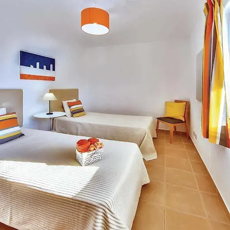 Sleeps 10 With Pool Air Con And Wifi Sesmarias